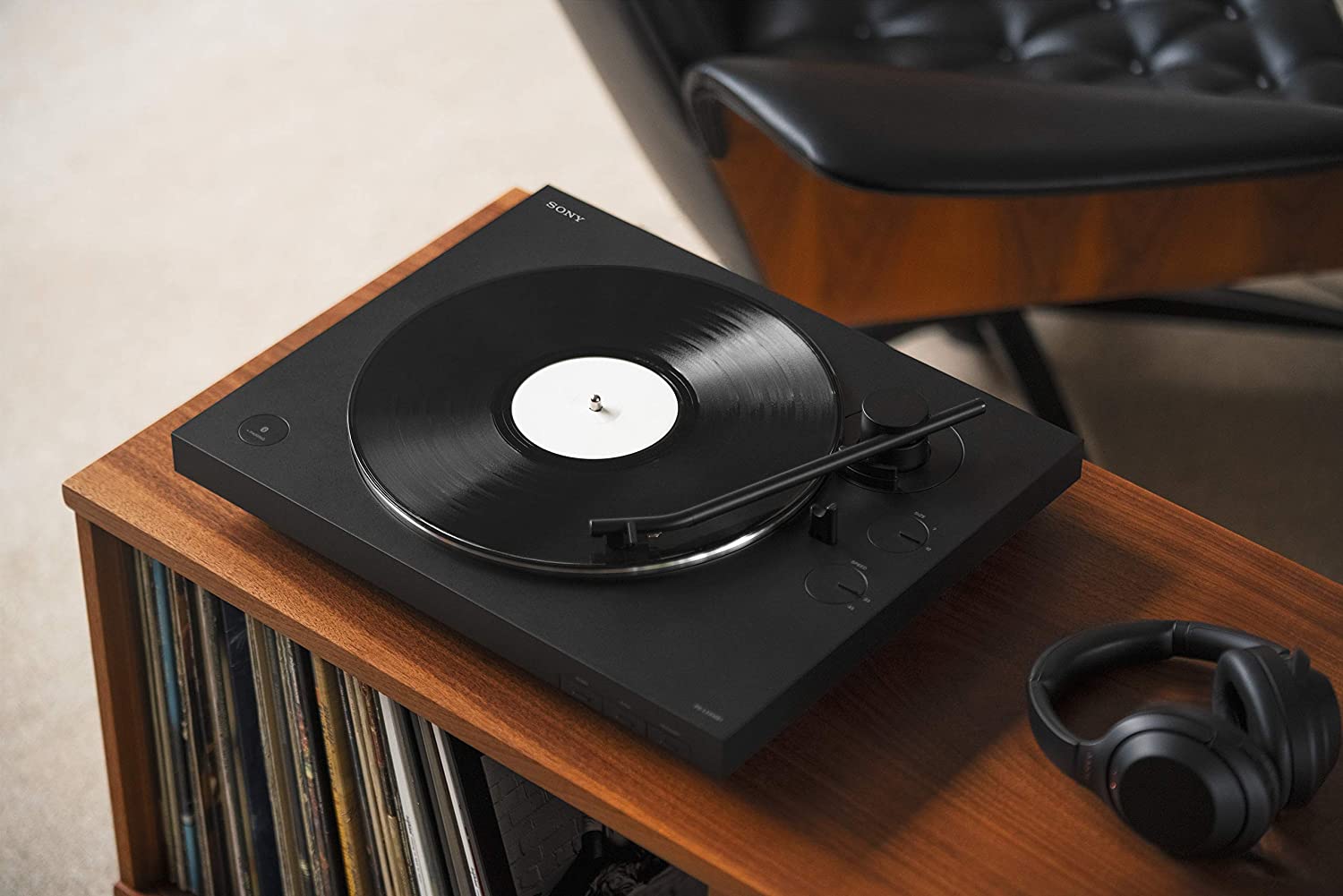 Sony PS-LX310BT Review: A Small Turntable With Sleek Design