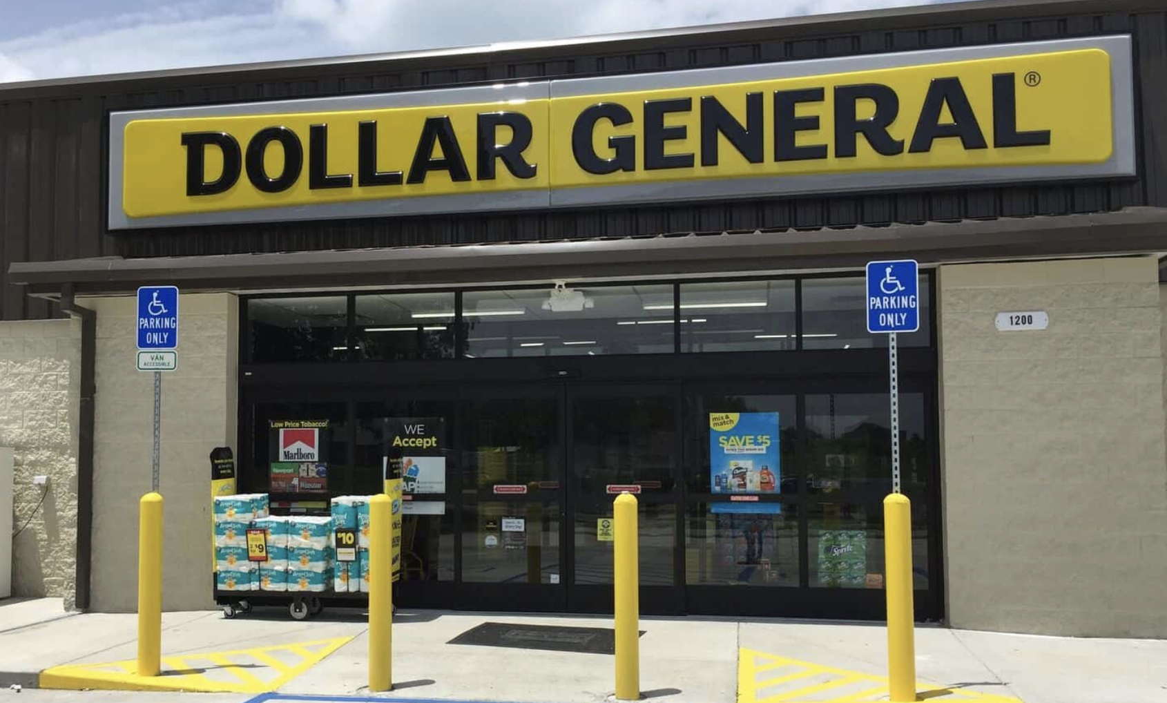 age to work at dollar general